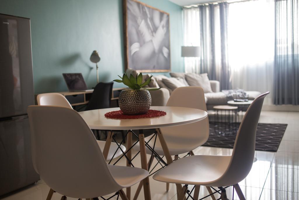 Apartment 64 at 77 on Independence Ave Windhoek Buitenkant foto